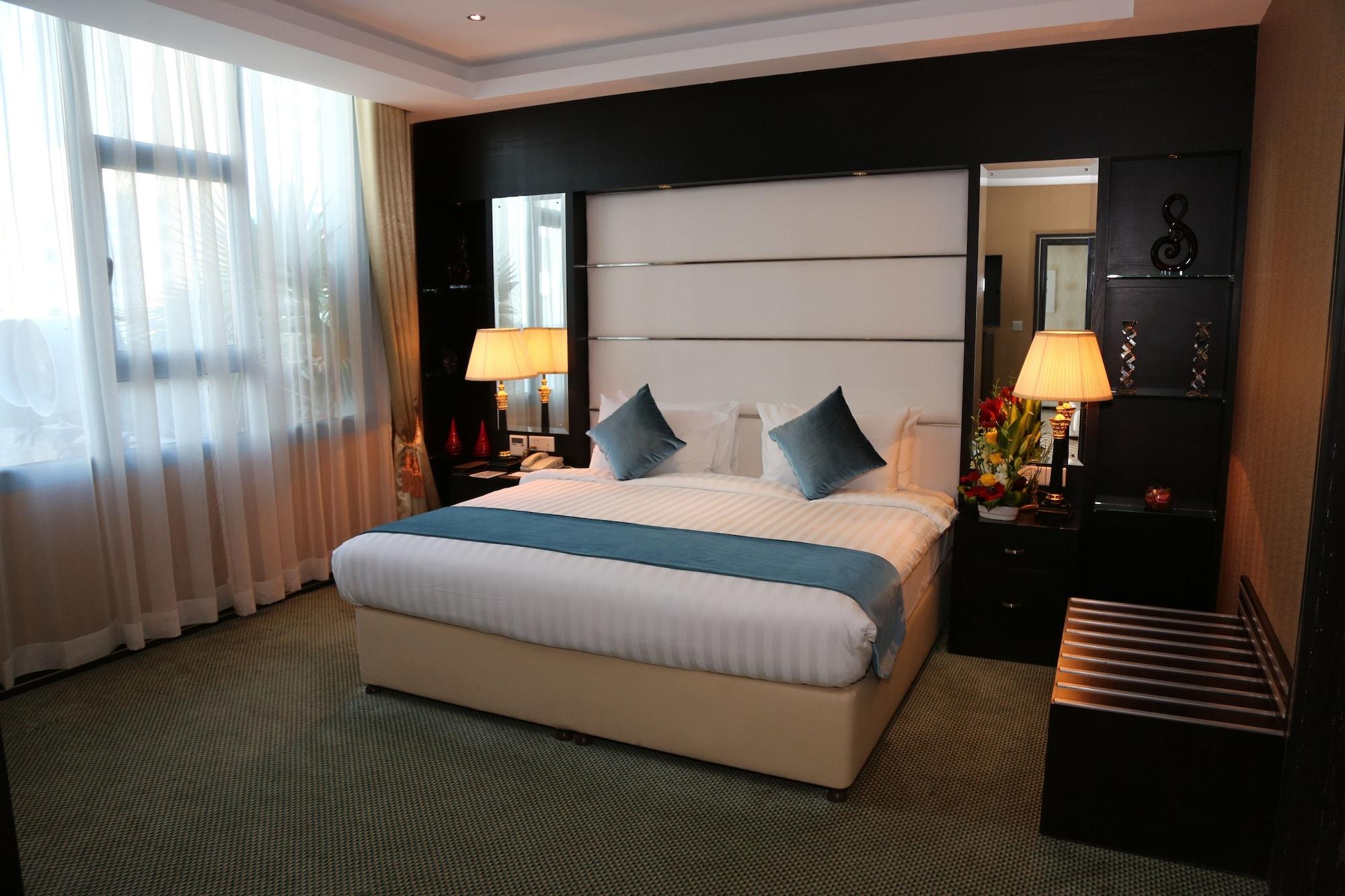 The Olive Hotel, Juffair Манама Экстерьер фото